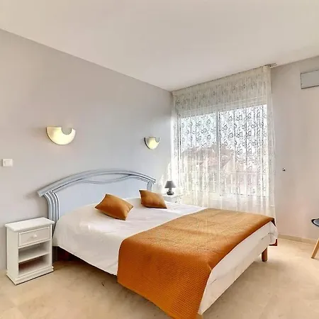 Апартаменты Magnifique En Front De