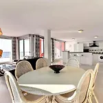 Magnifique En Front De Apartman *