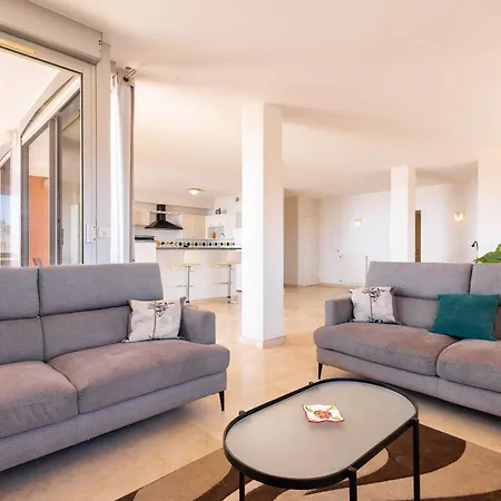 Magnifique En Front De Apartman *