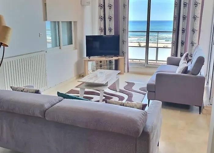 Magnifique En Front De